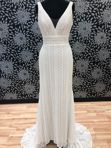 Bold Lace Sheath Gown